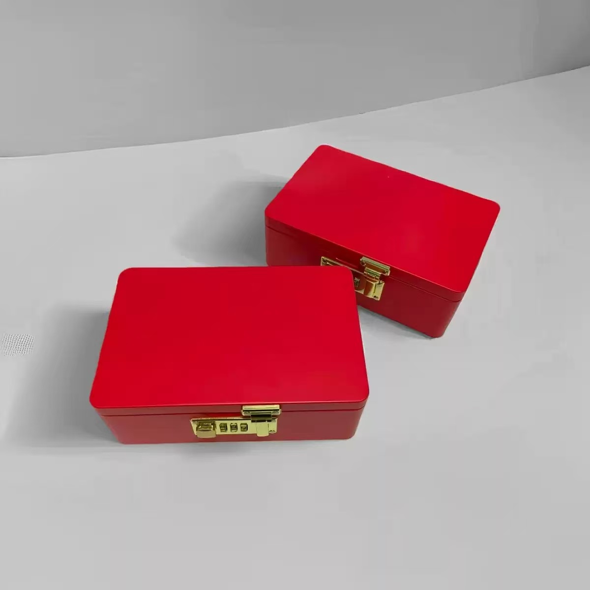 Rode, met wachtwoord vergrende - Food Storage Lock Box recensie en prijs